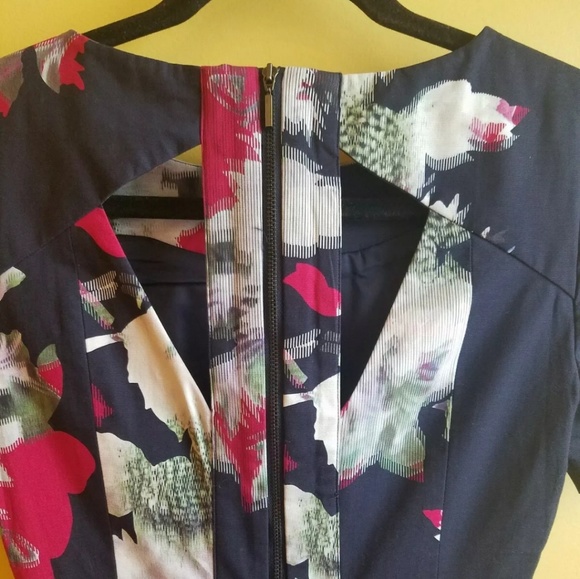 FRENCH CONNECTION BLUE FLORAL DRESS SIZE US 2 XS - Picture 6 of 8